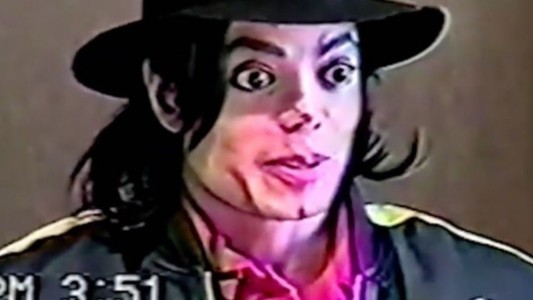 Revelan un video de 1996 del primer interrogatorio a Michael Jackson, acusado de abuso sexual a menores