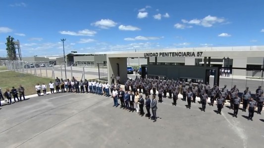 Vidal inauguró una cárcel para jóvenes de 18 a 21 años en Campana