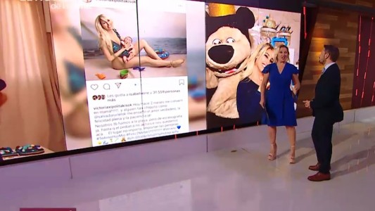 La playa "imaginaria" de Vicky Xipolitakis para su hijo Salvador