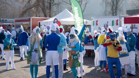 La determinación de un pueblo: lograron el récord mundial de personas disfrazadas de pitufos