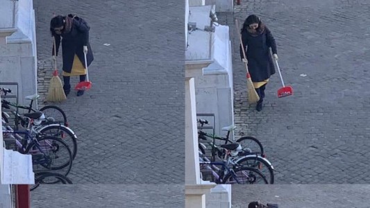 Campaña online para encontrar a una mujer y agradecerle por salir a barrer plazas y calles