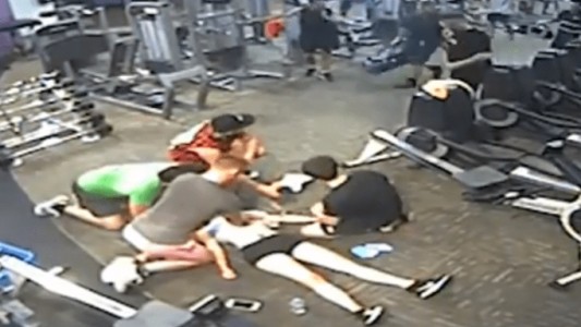 Video: joven australiana de 21 años se infarta en plena rutina de gimnasia