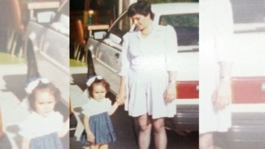 Su madre se tiró de un puente con ella en brazos cuando tenía 3 años y sobrevivió para contarlo