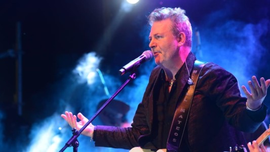 Miguel Mateos insultó a Macri en un festival transmitido por la TV Pública