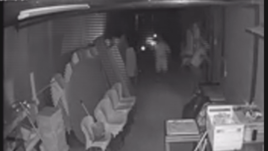 El robo está servido: el insólito botín en un salón de eventos