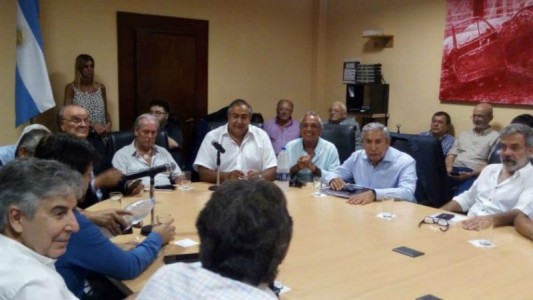 La CGT y las Pymes marcharán juntas en abril