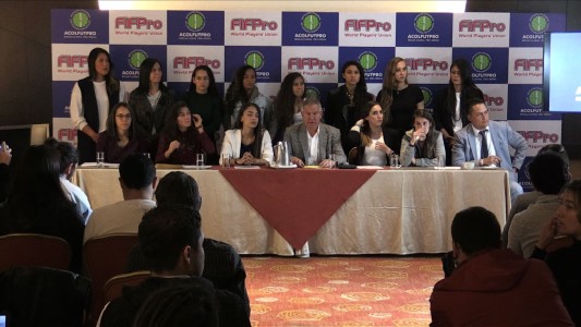 Futbolistas colombianas piden mejores condiciones de trabajo