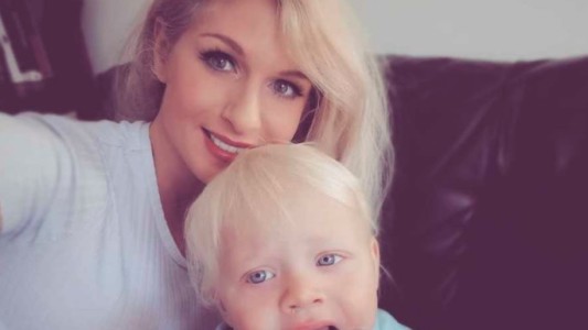 La mujer que era adicta al sexo y cambió por su hijo: "Me acostaba con seis hombres por noche"