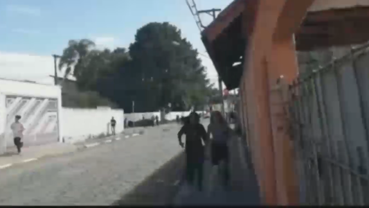 La desesperada fuga del ataque a la escuela de San Pablo