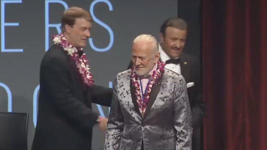 El verdadero Buzz, al infinito y más allá