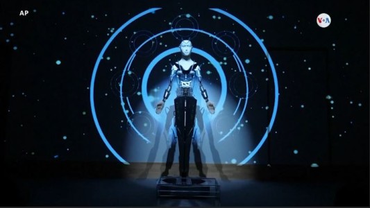 Un robot predica el budismo en Japón