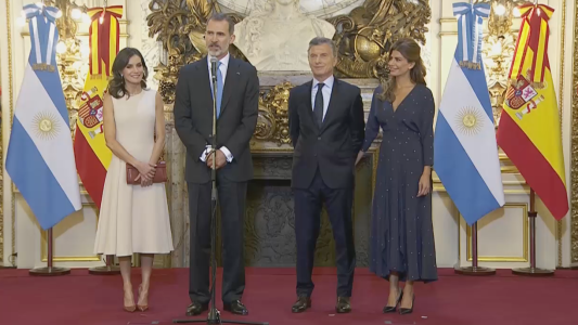 El Rey Felipe VI apoya las reformas del gobierno