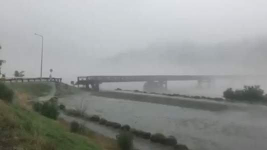 Puente derrumbado por lluvia
