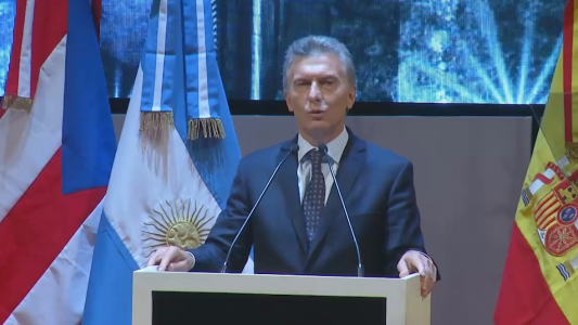 Macri y las nuevas palabras en español en el Congreso de la Lengua