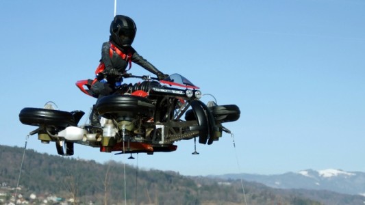 Así será la primera moto voladora de la historia