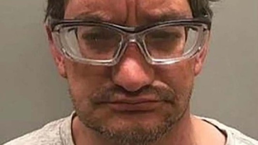 Violó a una bebé recién nacida, lo condenaron a 260 años y se desmayó al escuchar la sentencia