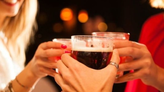 La extraña bebida sin alcohol que "emborracha, pero no produce resaca"