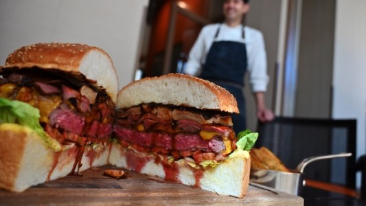 Una hamburguesa de 3 kilos por 903 dólares