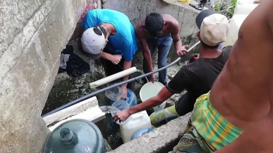 El drama de los venezolanos sin agua en medio de los apagones