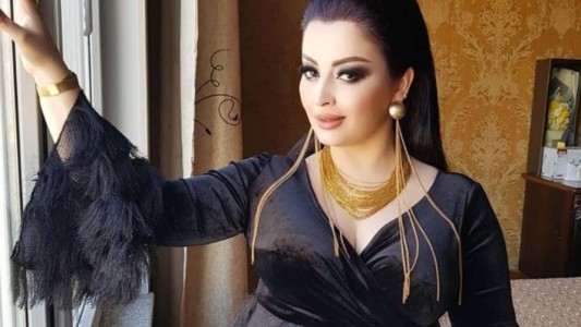 Tayikistán: condenaron a una cantante por no celebrar el cumpleaños con su familia