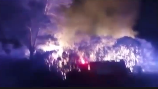 Trágico incendio de cabañas: murió un nene de 5 años