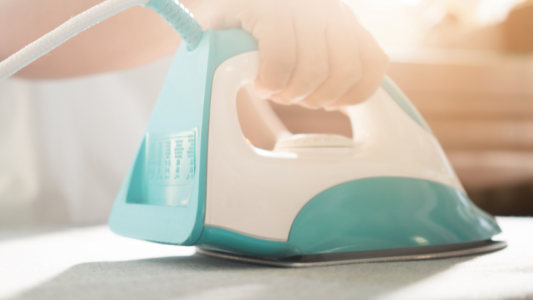 Aumentan un 15% los sueldos del personal doméstico a partir de abril