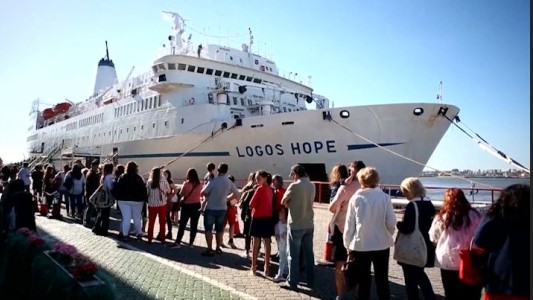 La biblioteca flotante más grande del mundo