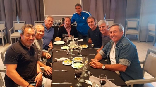 Reapareció Carlos Bilardo junto a los campeones del 86