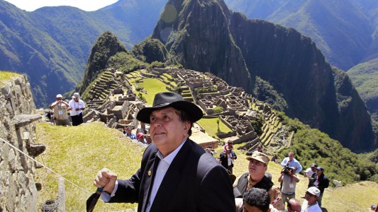 "Sólo Dios y los imbéciles no cambian": Alan García, dos presidencias, el exilio y la sombra de la corrupción