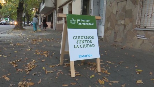 Andá a barrer la vereda: campaña municipal de limpieza en Rosario