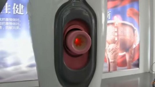 El curioso "robot masturbador" chino que ayudan a los donantes de semen