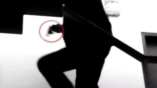 Las últimas imágenes de Alan García con un arma antes de suicidarse