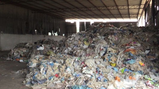 Caos en el reciclaje mundial por el cierre de plantas en China