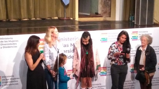 Proyecto de Victoria Donda para crear un "Ministerio de Mujeres, Diversidades y Disidencias"