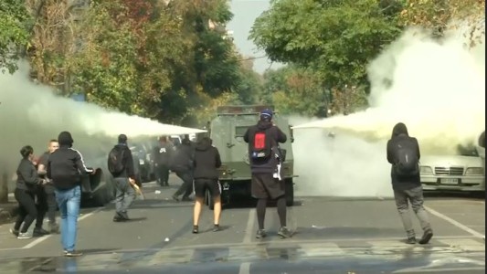 Violenta protesta de estudiantes en Chile