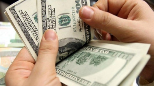 En la apertura, el dólar cae en el Banco Nación: 45,70 pesos