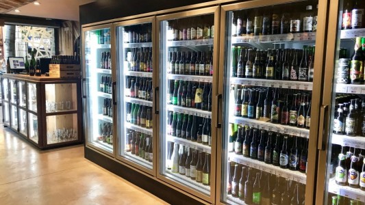 #ConLasCervezasNo campaña contra el proyecto de prohibir la venta de esa bebida ya refrigerada