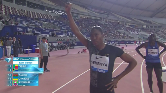 Récord en la última carrera de la mujer obligada a medicarse para seguir compitiendo