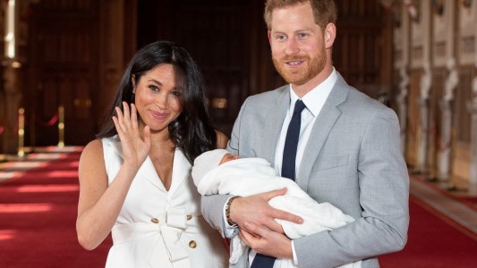 Meghan Markle y el príncipe Enrique presentaron a su bebé, quien aún no tiene nombre
