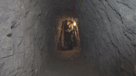 Los narcotúneles siguen cruzando la frontera más custodiada