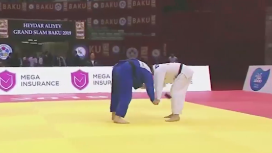 Teléfono para el judoca...