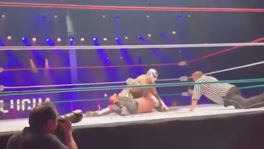 Combate simulado, muerte real