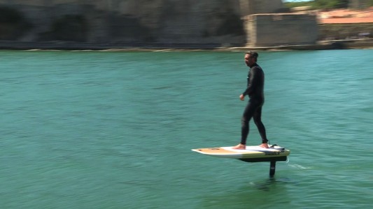 Ahora es posible surfear sin olas