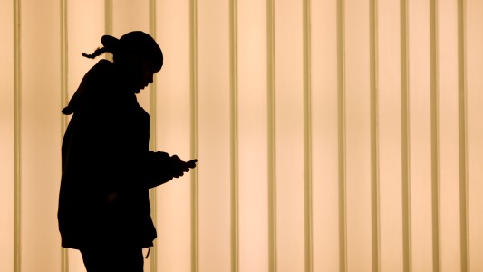 ¿Qué son y cómo funcionan las "terapias digitales" contra la adicción a las drogas?