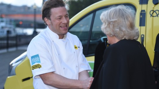 Todos los restaurantes del famoso chef británico Jamie Oliver van a la quiebra