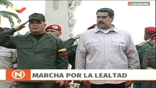 Maduro busca traidores dentro del ejercito