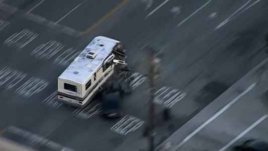 Tremenda persecución y choque en California