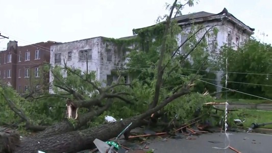 Violenta tormenta deja al menos tres muertos en Misuri