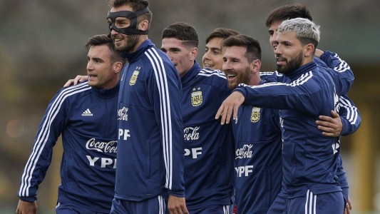 "Messi ama a la Selección": Agüero salió en defensa del capitán