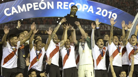 River goleó a Atlético Paranaense y se consagró campeón de la Recopa Sudamericana